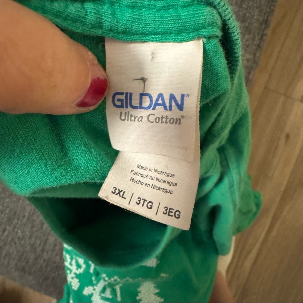 “That There Is an RV” Christmas Vacation Sweatshirt – Gildan Ultra Cotton (3XL) - Picture 8 of 10